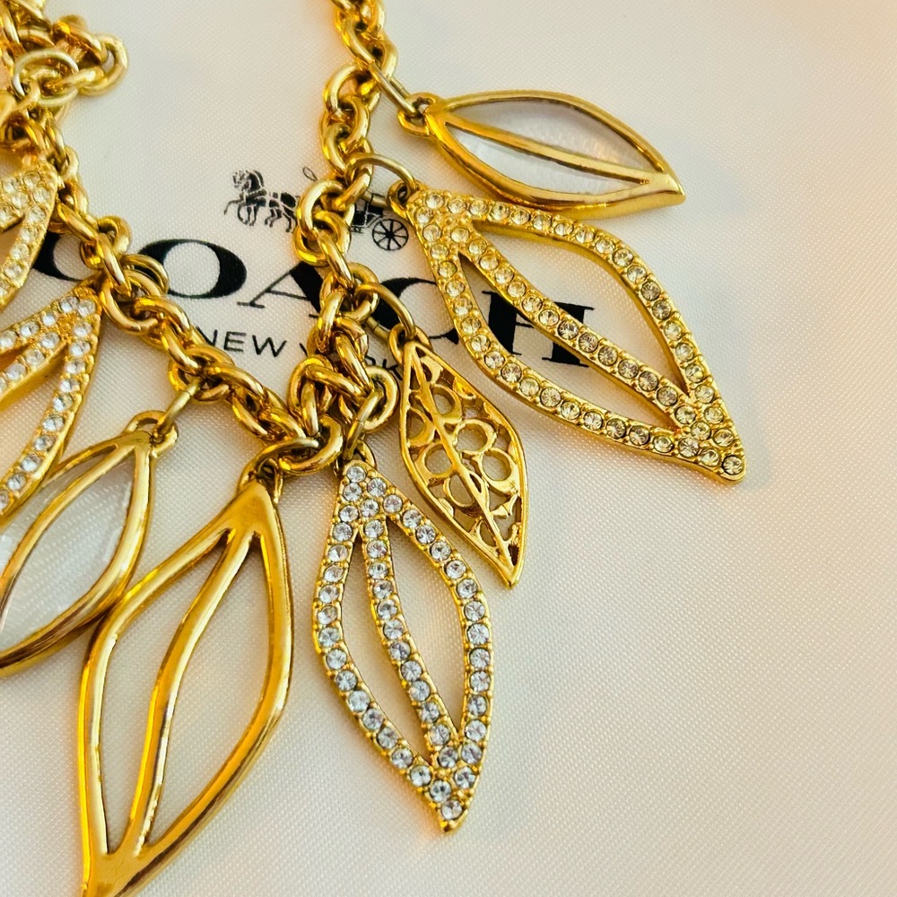 💰SOLD💰RARE VINTAGE Coach charm Bracelet - Picture 8 of 10